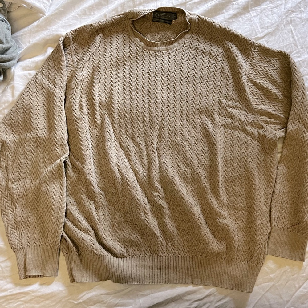 Men’s JCrew tan sweater pullover. Barely worn.